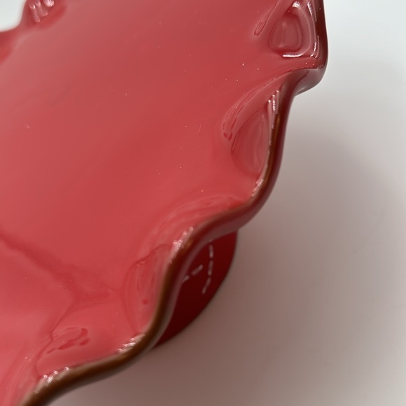 Red Ruffled Edge Cake Stand - Picture 8 of 16